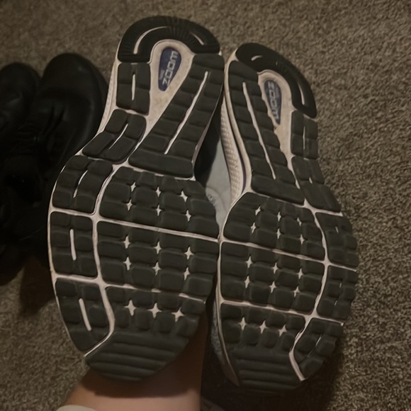 Like new Nike sneakers - Picture 3 of 5